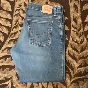 🪴 Levi’s 550 Relaxed Fit Boot Cut Jeans 🪴